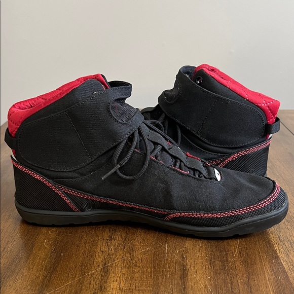 Astral Hiyak Black and Red High-Top Minimalist Sneakers Mens Size 10 - Picture 7 of 14